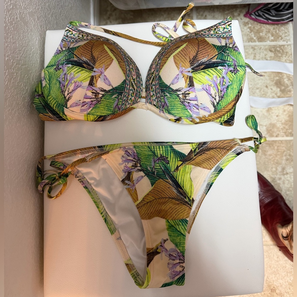 Victoria's Secret bombshell bikini Leaf Print Bikini